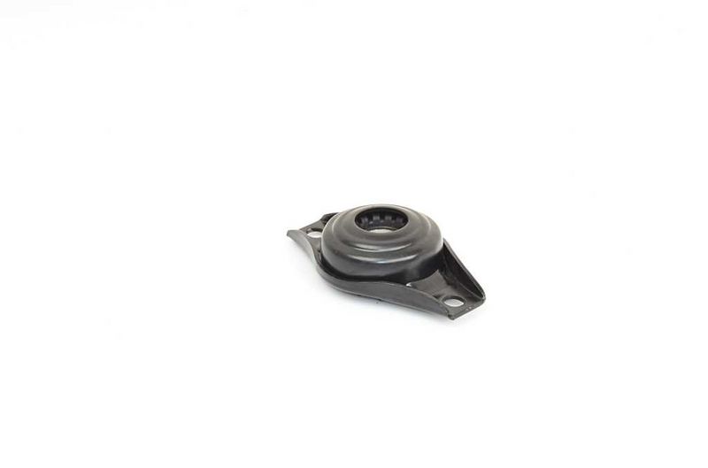 Опора стойки амортизатора BSG BSG30700468