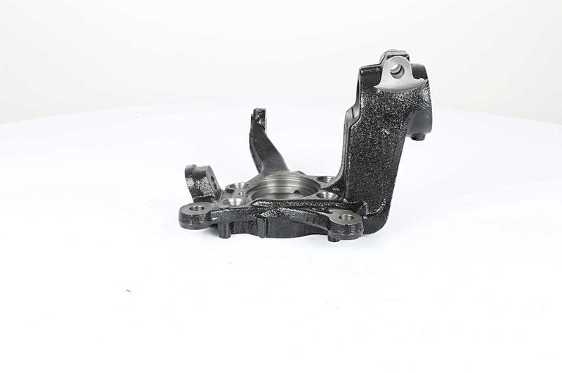 Поворотный кулак, подвеска колеса BSG BSG90330026