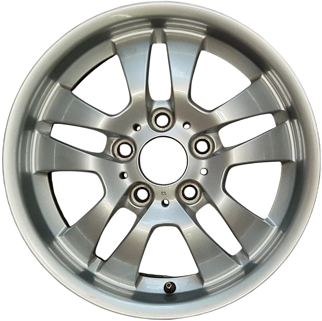 дисковое колесо легкосплавное 7JX16     ET:34
 BMW 36116775593