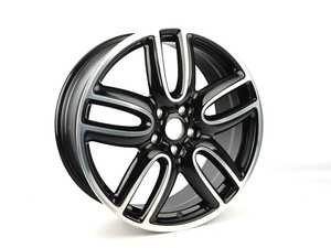 Scheibenrad Leichtmetall
 BMW 36116883352