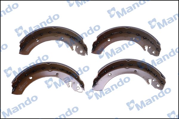 Комплект тормозных колодок MANDO MLH06
