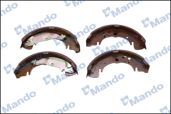 Комплект тормозных колодок MANDO MLH22