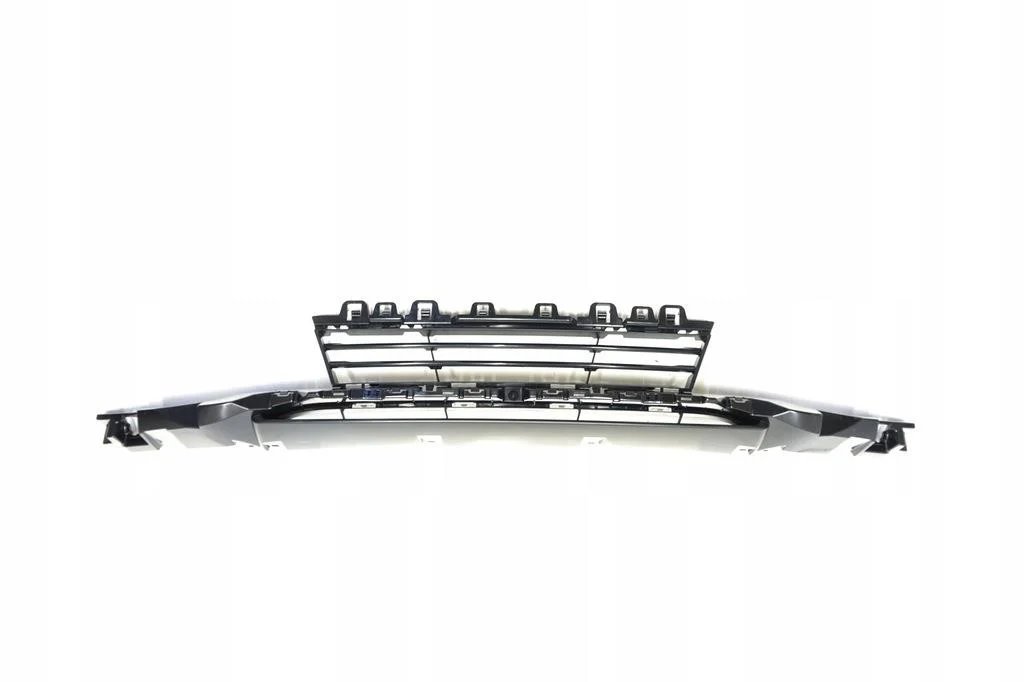 Воздухозаборник
 BMW 51117386152