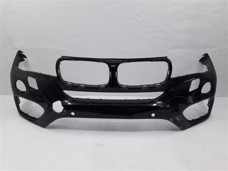 Verkleidung Stossf?nger Grundiert Vorn
 BMW 51117422900