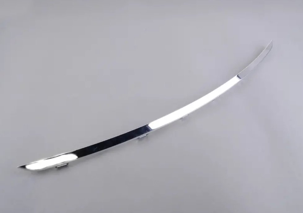 Декорат.планка Крыши Грунтов.левая
 BMW 51139478233