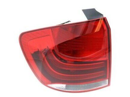 Блок задних фонарей на крыле Л
 BMW 63212990111