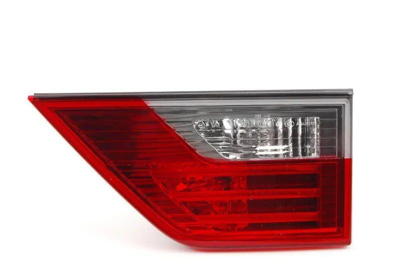 Блок Задних Фонарей На Багажной Двери П
 BMW 63217162214