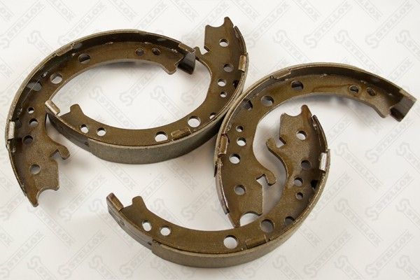 Комплект тормозных колодок STELLOX 000588SX