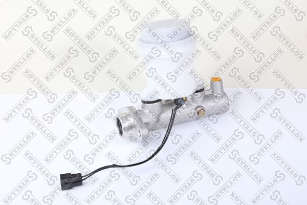 Главный тормозной цилиндр STELLOX 0585608SX