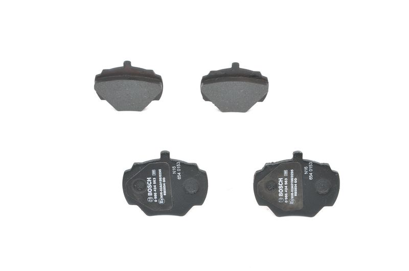 Комплект тормозных колодок, дисковый тормоз BOSCH 0986424563