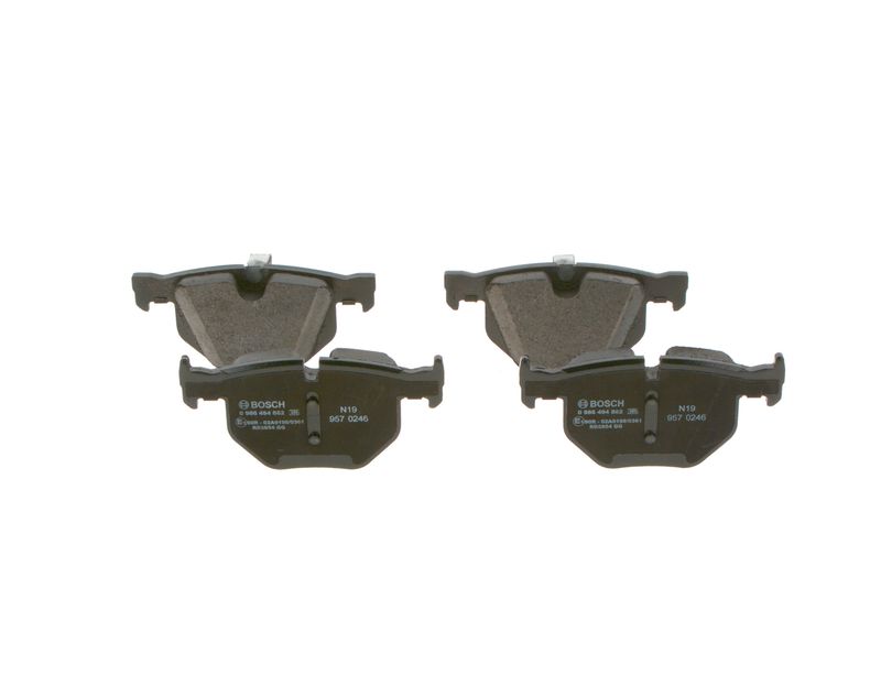 Комплект тормозных колодок, дисковый тормоз BOSCH 0986494862