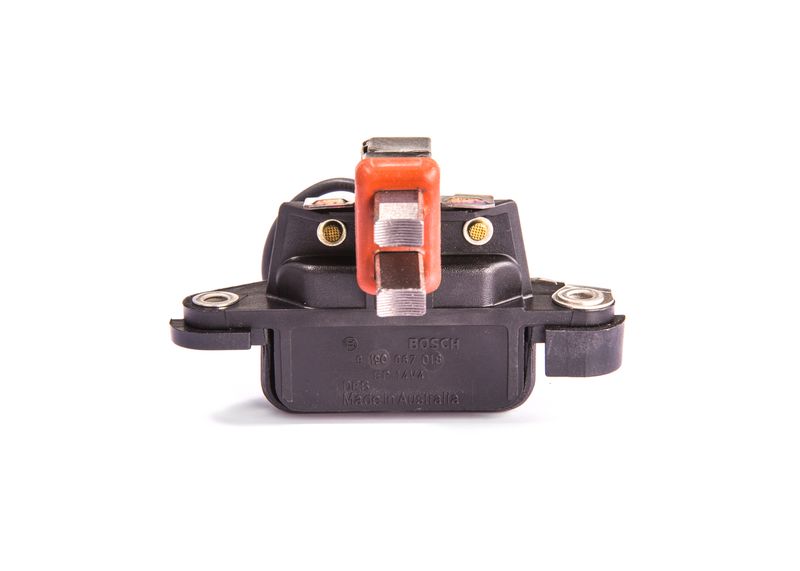 Регулятор генератора BOSCH 9190067018