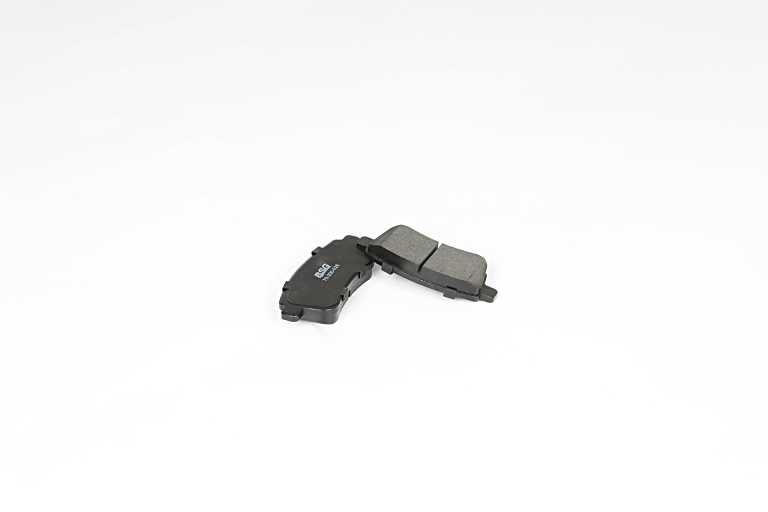Комплект тормозных колодок, дисковый тормоз BSG BSG75200026