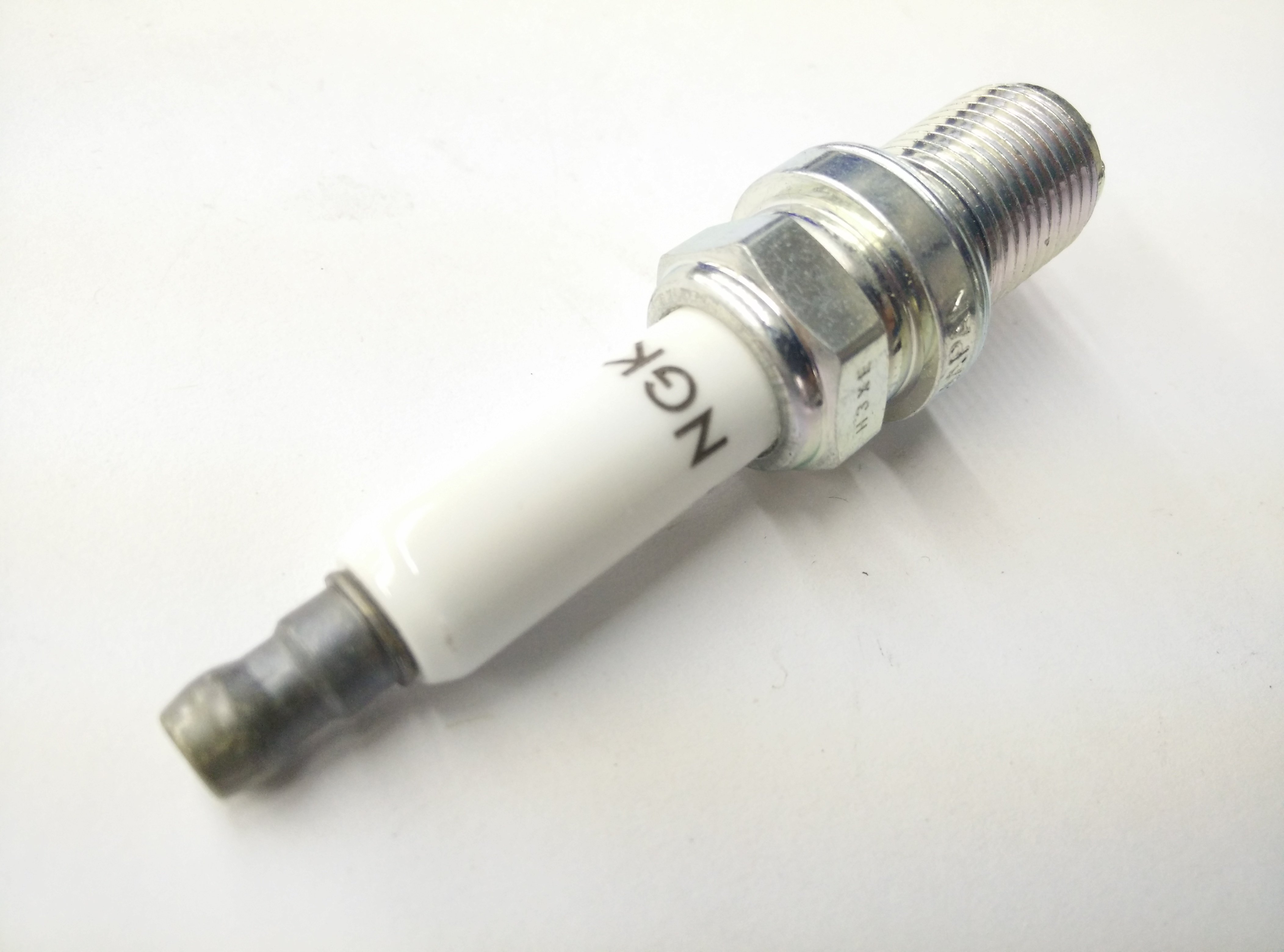 Cвеча зажигания 'longlife'
 VAG 101905621B