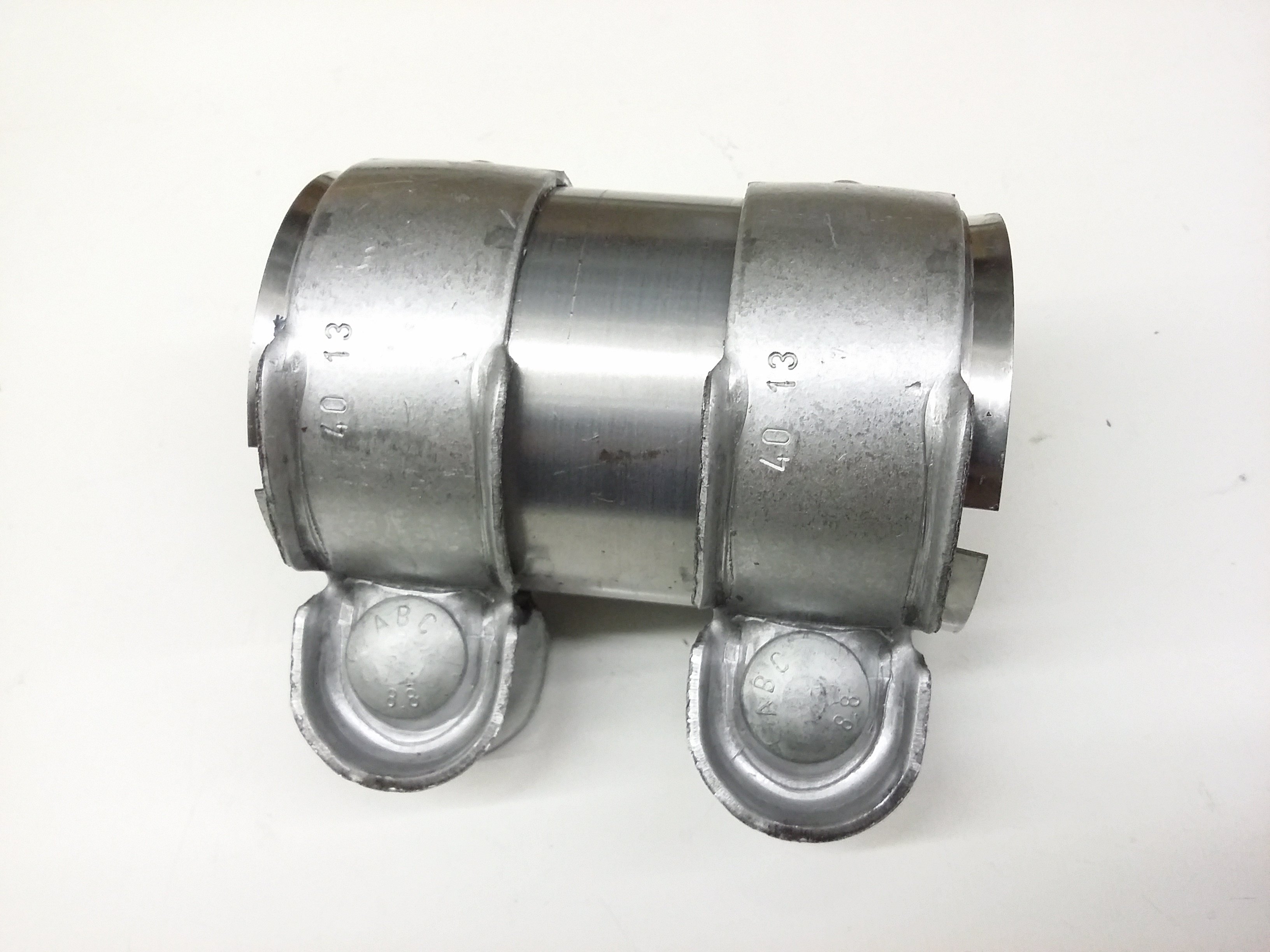 Хомут, двойной
 VAG 1K0253141M