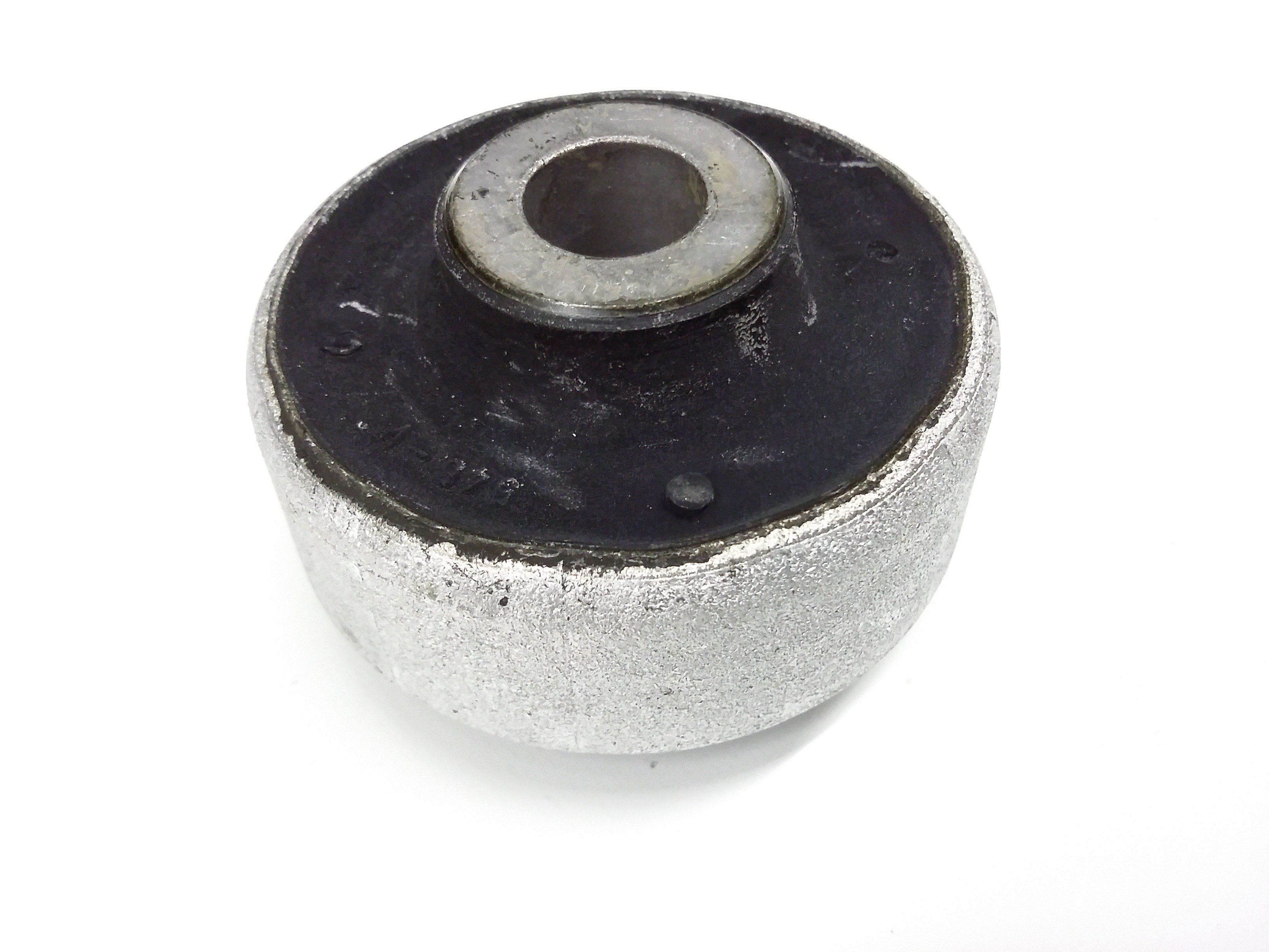 Cайлент-блок
 VAG 8N0407181B