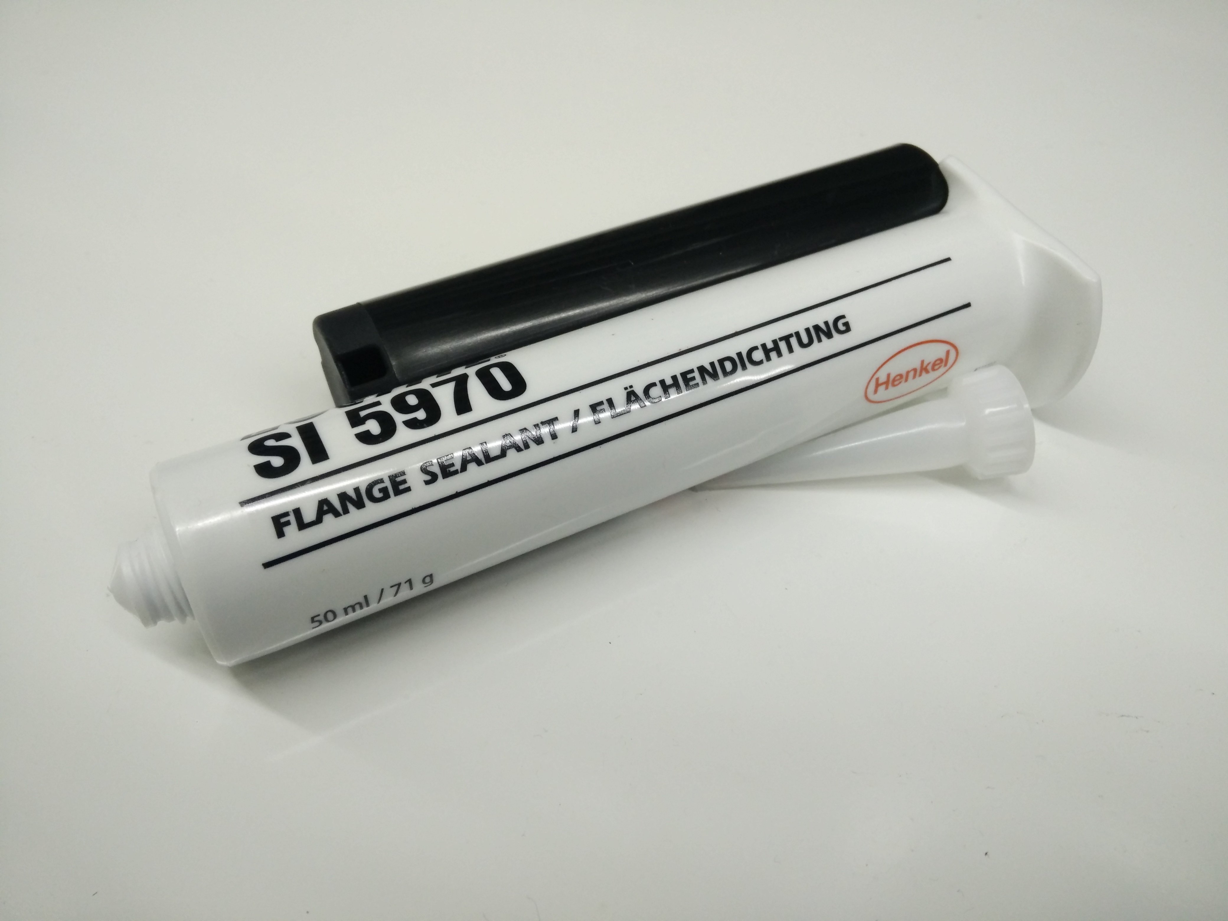 Клей-герметик силиконовый
 VAG D176501A1