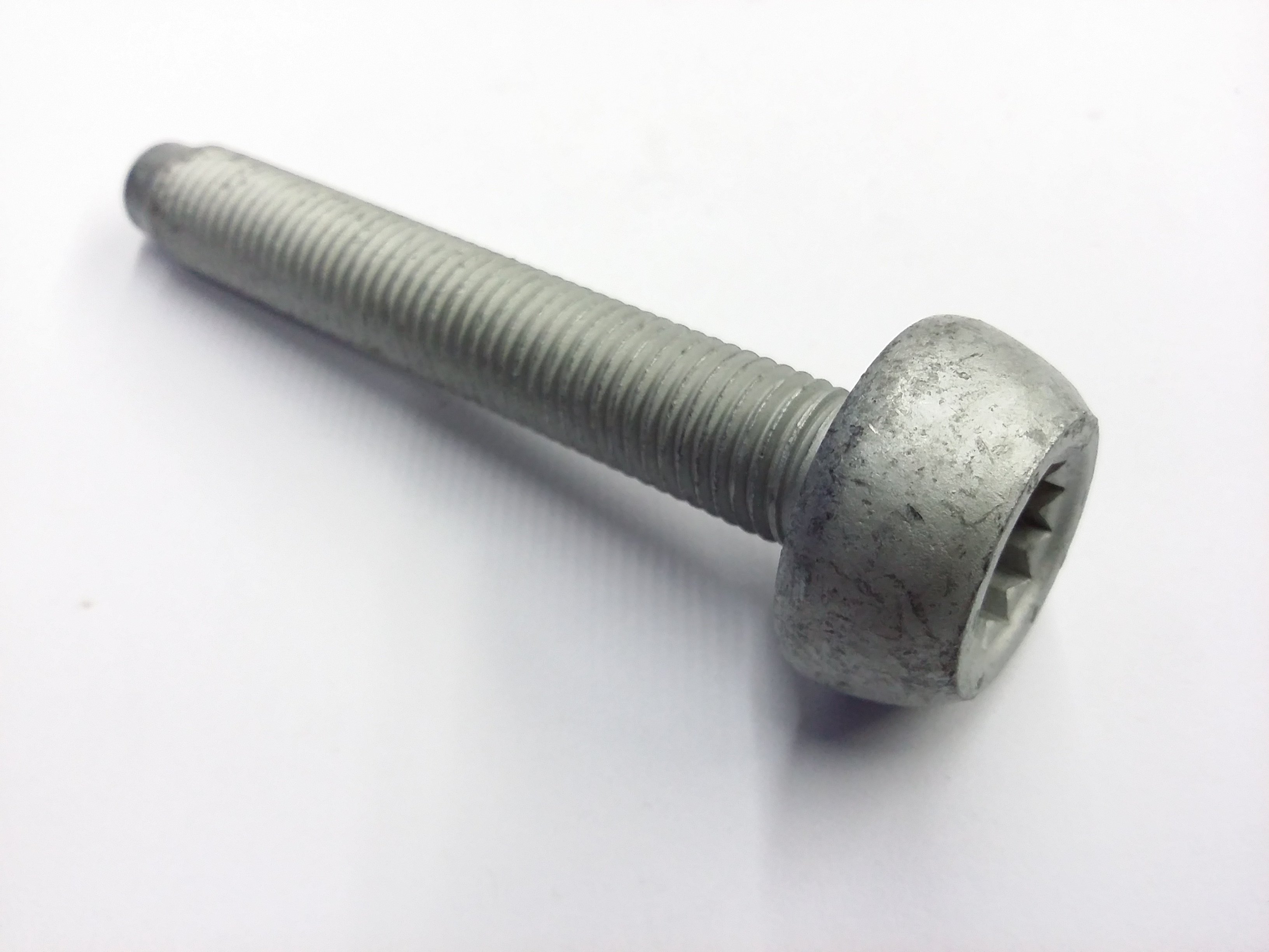 Винт со скр.цил.гол.,внут.torx
 VAG N90954802