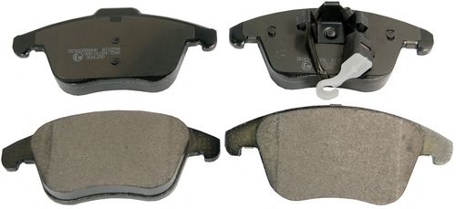 Комплект тормозных колодок, дисковый тормоз DENCKERMAN B110994