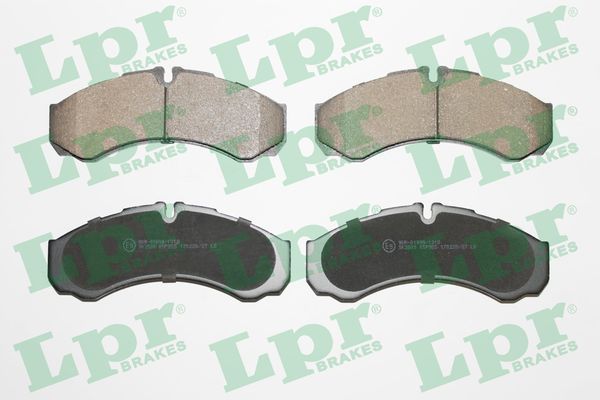 Комплект тормозных колодок, дисковый тормоз LPR 05P955