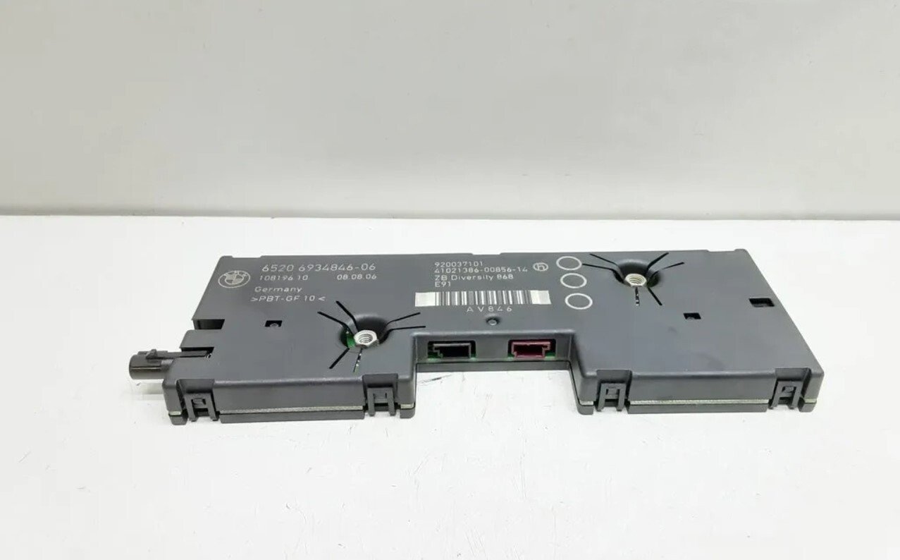 Усилитель разнесенной антенны 868 MHZ! заменен на 65209193841 BMW 65206934846