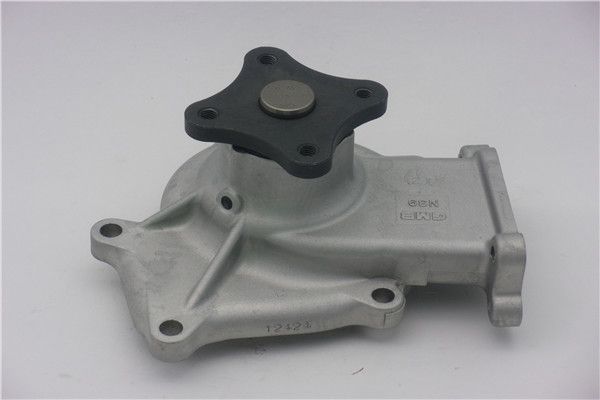Водяной насос, охлаждение двигателя GMB GWN39A