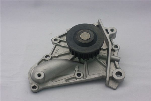 Водяной насос, охлаждение двигателя GMB GWT122A