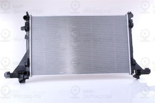 Радиатор охлаждения двигателя NISSENS 630732