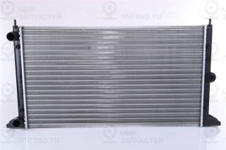 Радиатор охлаждения двигателя NISSENS 67305