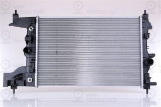 Радиатор охлаждения двигателя NISSENS 630728