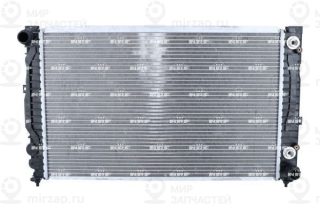 Радиатор охлаждения двигателя NRF 519504