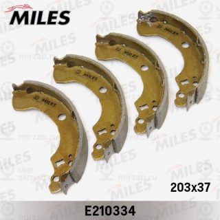 Комплект тормозных колодок MILES E210334