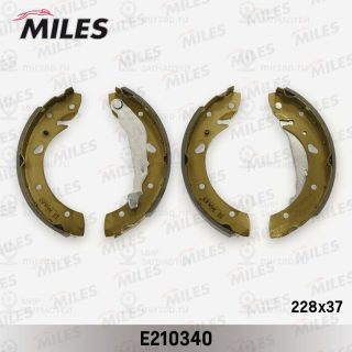 Комплект тормозных колодок MILES E210340