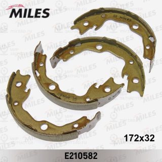 Комплект тормозных колодок стояночной системы MILES E210582