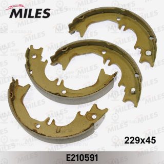 Комплект тормозных колодок стояночной системы MILES E210591