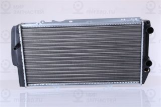 Радиатор охлаждения двигателя NISSENS 604551