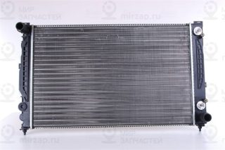 Радиатор охлаждения двигателя NISSENS 60498