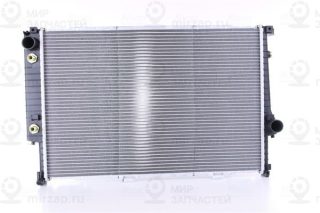 Радиатор охлаждения двигателя NISSENS 60748A