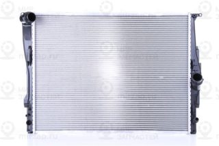 Радиатор охлаждения двигателя NISSENS 60786A