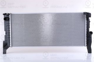 Радиатор охлаждения двигателя NISSENS 60861