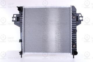 Радиатор охлаждения двигателя NISSENS 61017