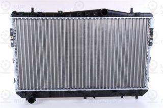 Радиатор охлаждения двигателя NISSENS 61633