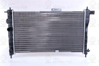 Радиатор охлаждения двигателя NISSENS 61651A
