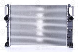 Радиатор охлаждения двигателя NISSENS 62796A