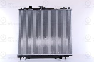 Радиатор охлаждения двигателя NISSENS 62801