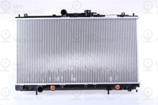 Радиатор охлаждения двигателя NISSENS 62869A