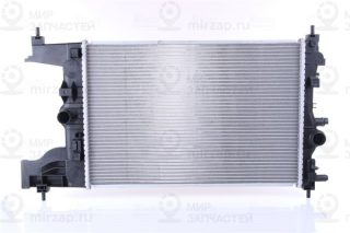 Радиатор охлаждения двигателя NISSENS 630727