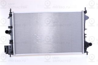 Радиатор охлаждения двигателя NISSENS 63123