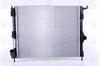 Радиатор охлаждения двигателя NISSENS 637609