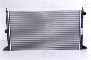 Радиатор охлаждения двигателя NISSENS 63991